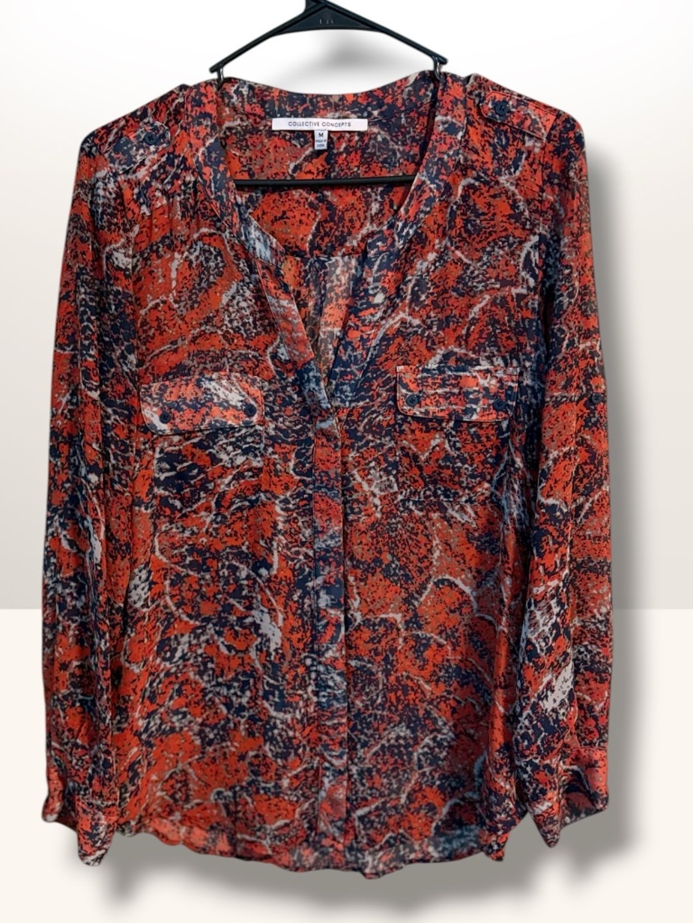 🌺Collective Concepts Red and Navy Snake-Print V-Neck Blouse